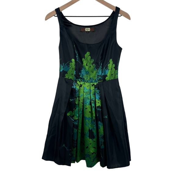 Eva Franco Womens Fit Flare Dress Size 2 Black Green Floral Sleeveless USA Made - Picture 1 of 9